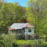 Casa demolabila cu teren de vanzare in Breaza